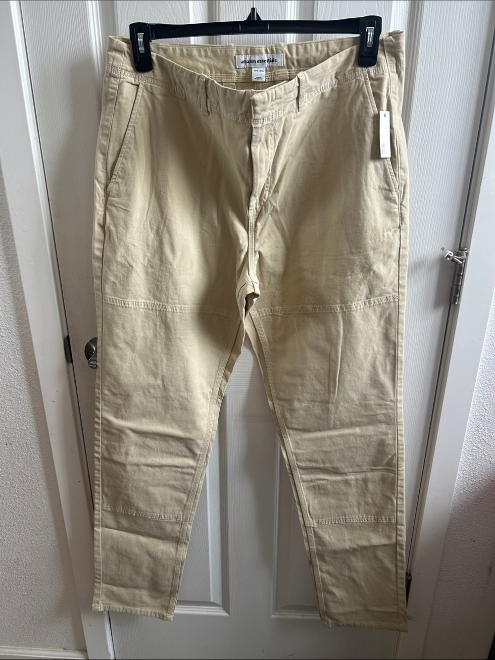35W x 34L Amazon Essentials Women's Khaki Straight-Leg Chinos - Cream